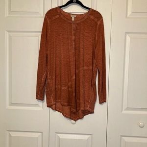 LOGO Lori Goldstein Burnt Orange Top -  Pockets!